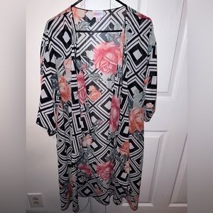 LuLa Roe Kimono Size Medium!